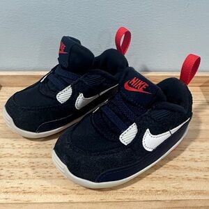 Nike Kids Black and Red Sneakers